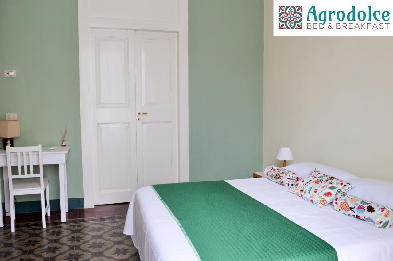 Bed and Breakfast Agrodolce à Barcellona-Pozzo di Gotto Extérieur photo